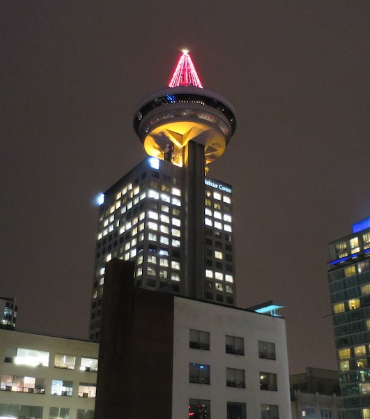 Vancouver_Harbour-Centre-Lights-Up.jpg